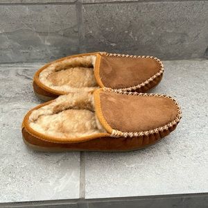 L.L. Bean Wicked Good Brown Leather Shearling Slippers Size 8M Women’s